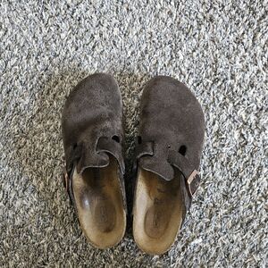 Birkenstock Women's Suede Clogs - Brown